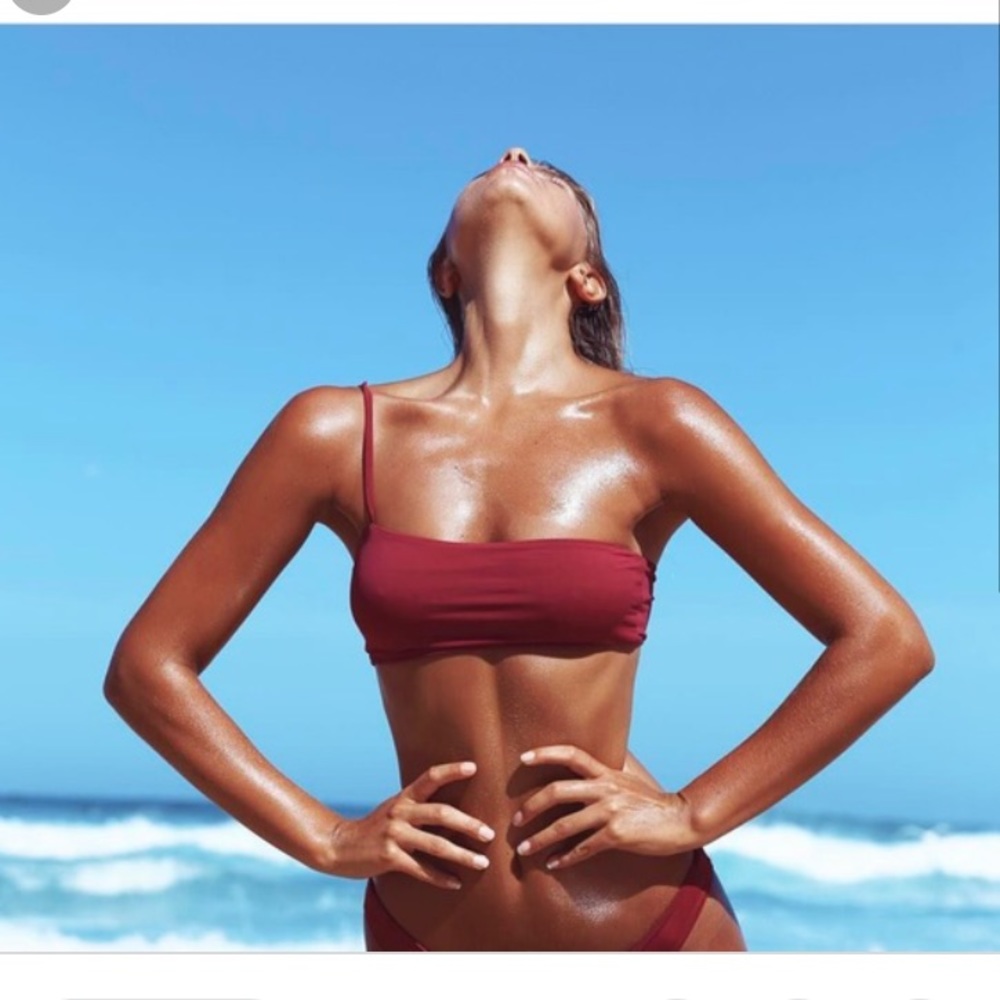 NWT Frankie’s bikini set in cherry!